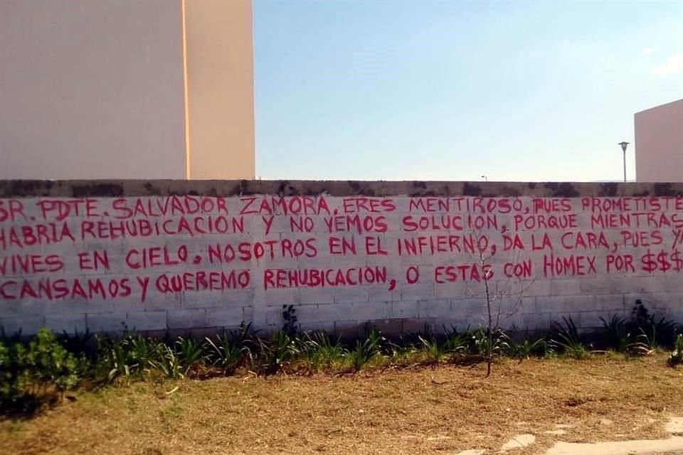 4385330.jpg