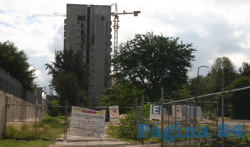 03.jpg