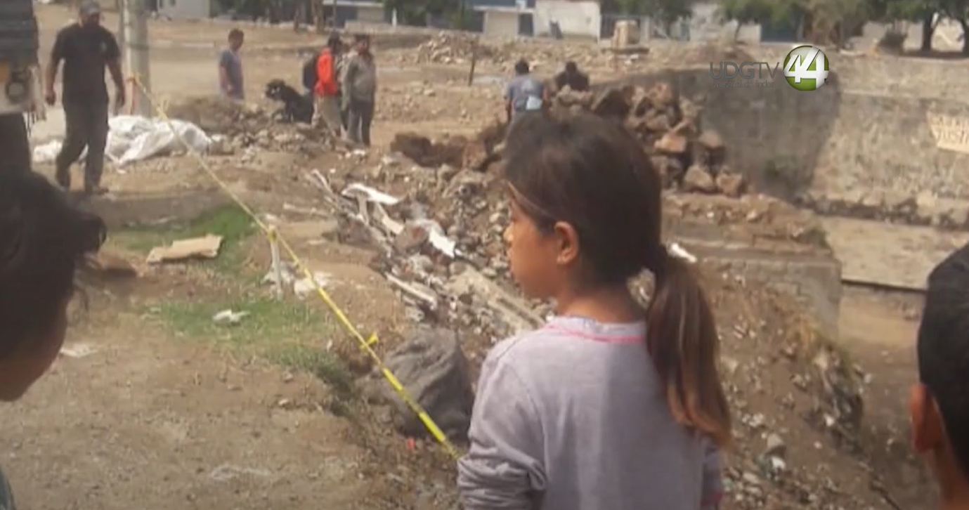 Familias afectadas por el desalojo del 27 de abril paran máquinas en obra del Arroyo Seco￼