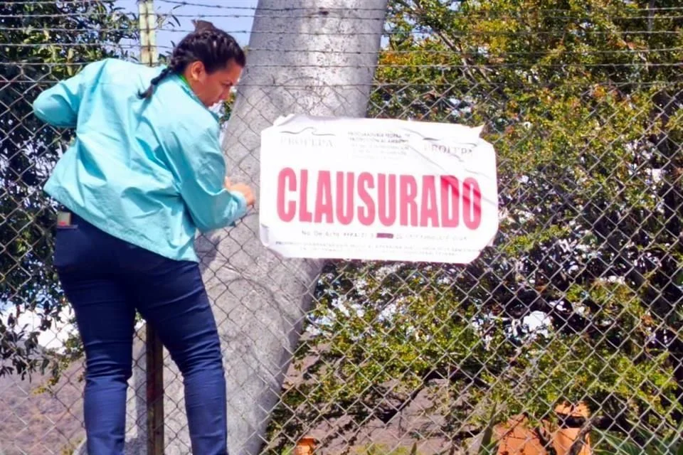 Clausuran cancha en Chapala