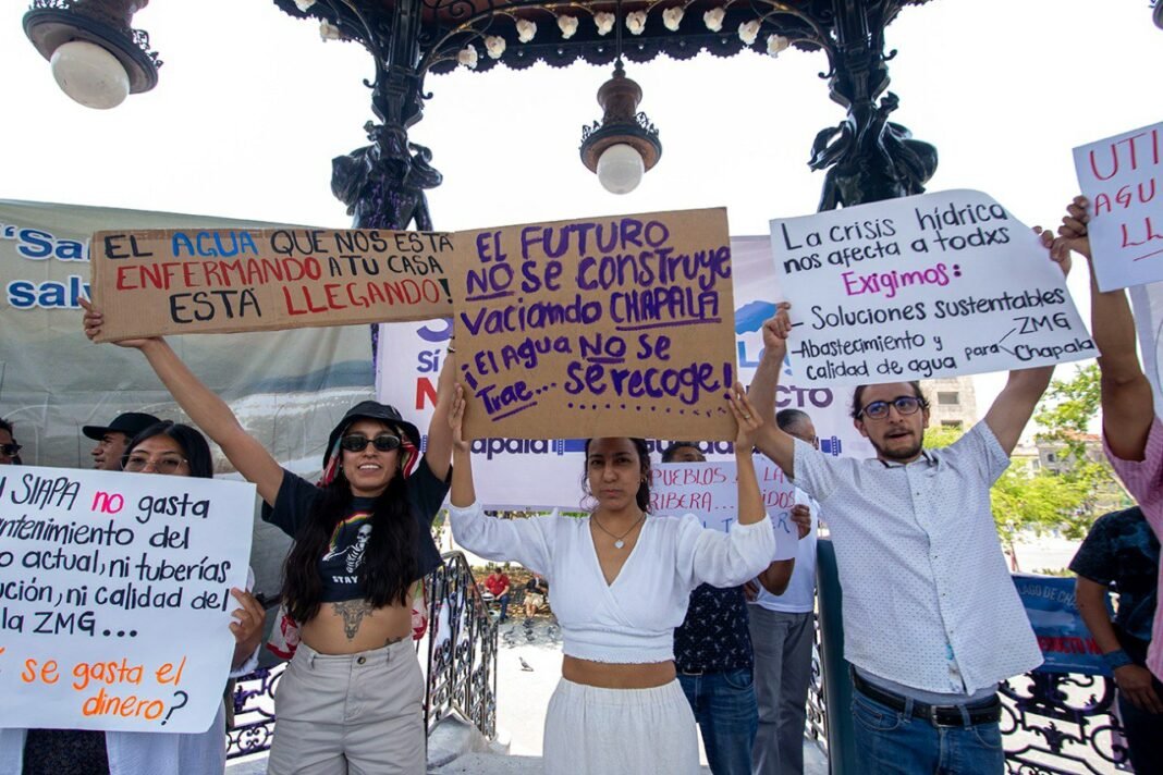 “El lago no es un tinaco”: Pueblos ribereños denuncian que no les consultaron sobre nuevo acueducto en Chapala