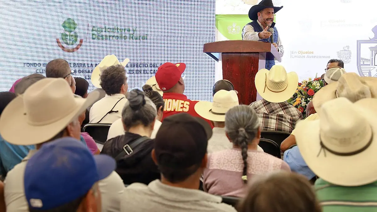 Entregan apoyo a 334 productores de Ojuelos, afectados por la sequía