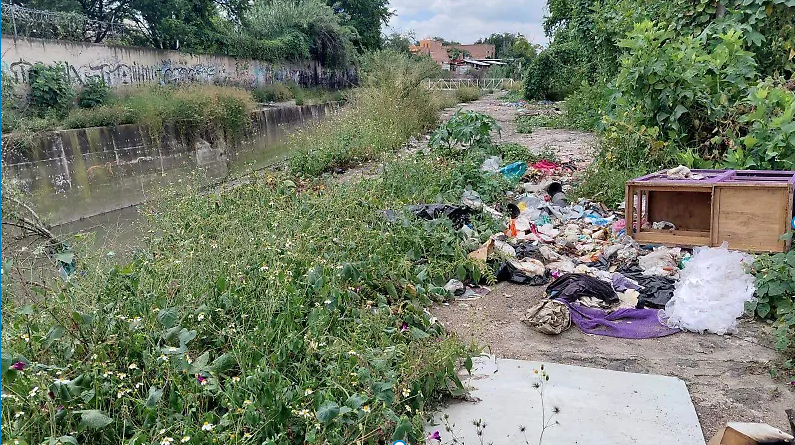 El canal de Patria pasó de ser un río a un punto de riesgo y contaminación para peatones y automovilistas