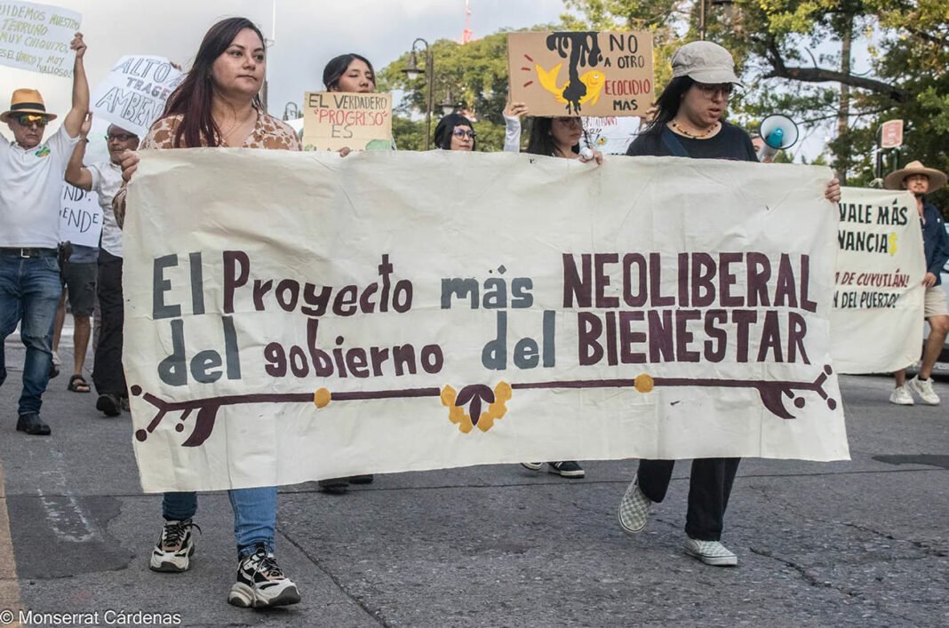 ¡Cuyutlán no te vamos a fallar!: Colimenses marchan contra proyecto de expansión del Puerto de Manzanillo