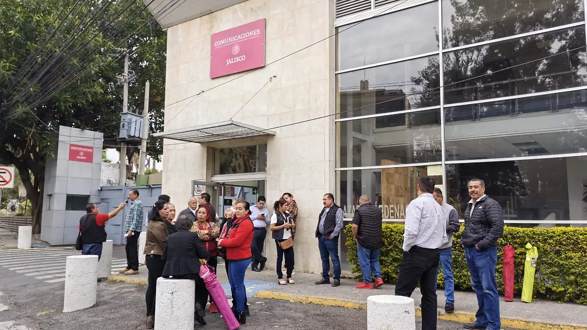 Mueren esperando justicia: comuneros de Mezquitán exigen a la SICT pagar expropiación pendiente desde 2004