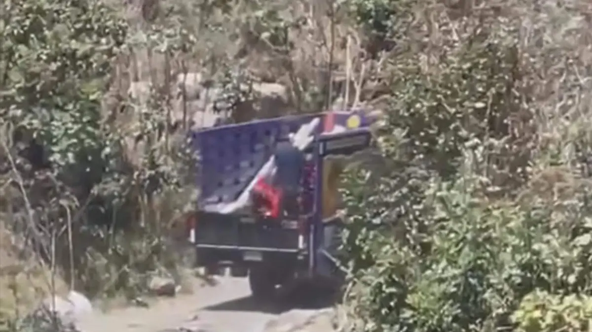 Denuncia por basura en El Nixticuil deriva en despidos; empresa se deslinda de trabajadores