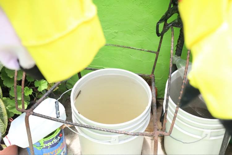 Reportan agua sucia tras lavado de tanque del Siapa