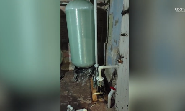 Vecinos de Guadalajara crearon un “mini siapa” que quita el mal olor y color al agua