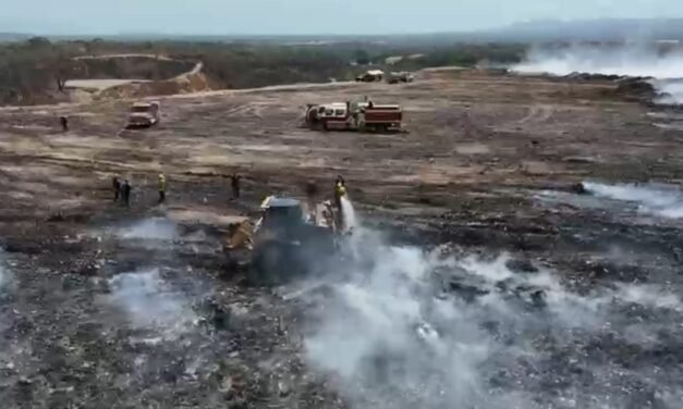 Sigue prendido el basurero de Puerto Vallarta; controlado al 85%