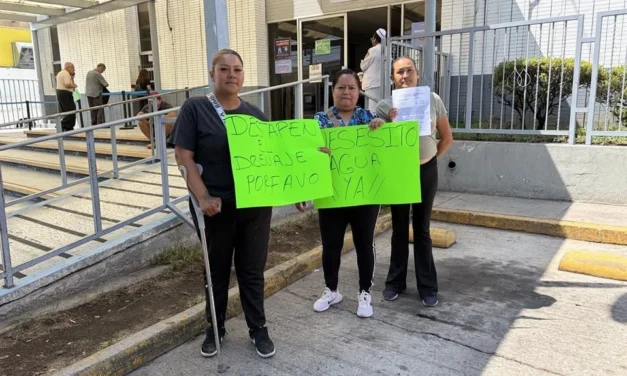 Exigen agua y drenaje digno al SIAPA; no los reciben