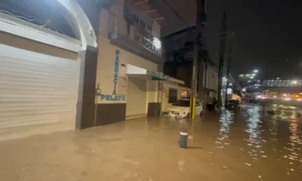 Vecinos de la carretera Chapala exigen ayuda tras inundaciones por lluvias