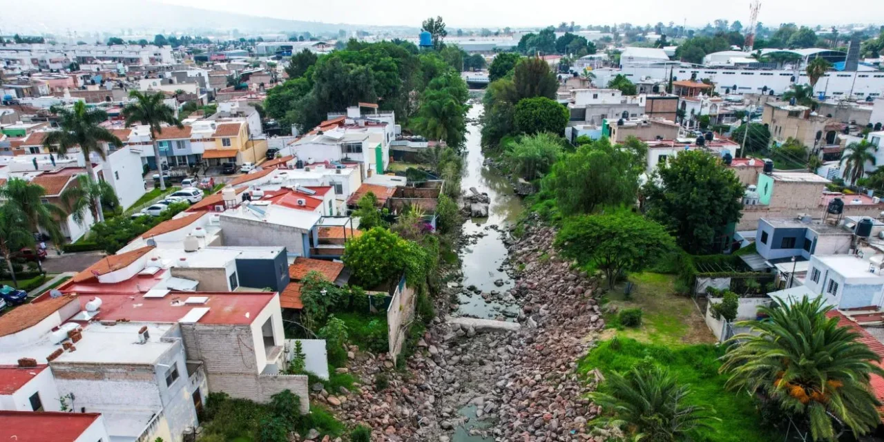 Hay cuatro mil casas en riesgo por lluvias en Guadalajara