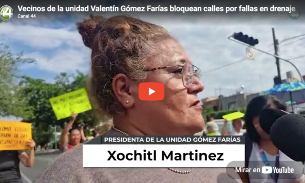 Vecinos de la unidad Valentín Gómez Farías bloquean calles por fallas en drenaje