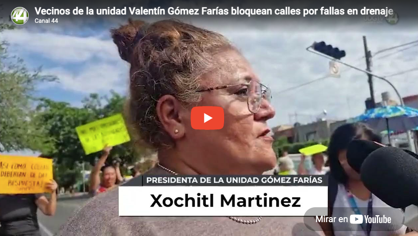 Vecinos de la unidad Valentín Gómez Farías bloquean calles por fallas en drenaje