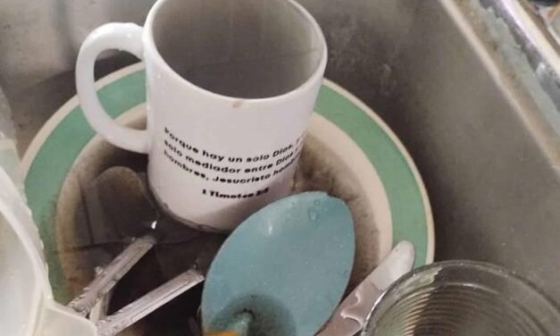 Van 90 quejas por agua sucia en Derechos Humanos; estas son las colonias