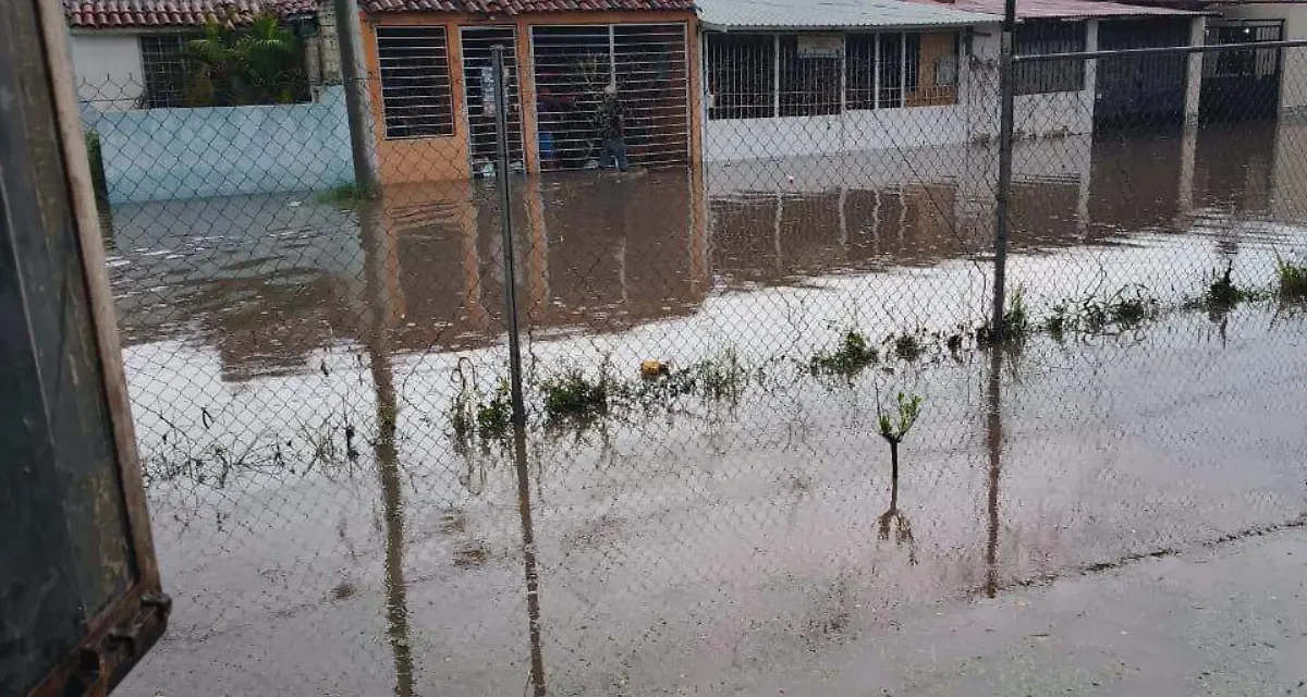Vecinos de Villas de la Hacienda exigen acciones ante inundaciones recurrentes