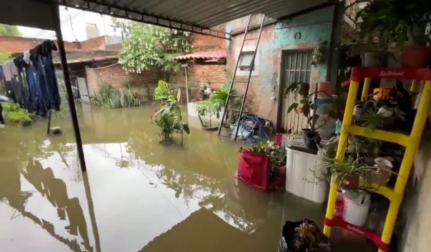 Se desborda río Blanco e inunda 22 viviendas en Tesistán