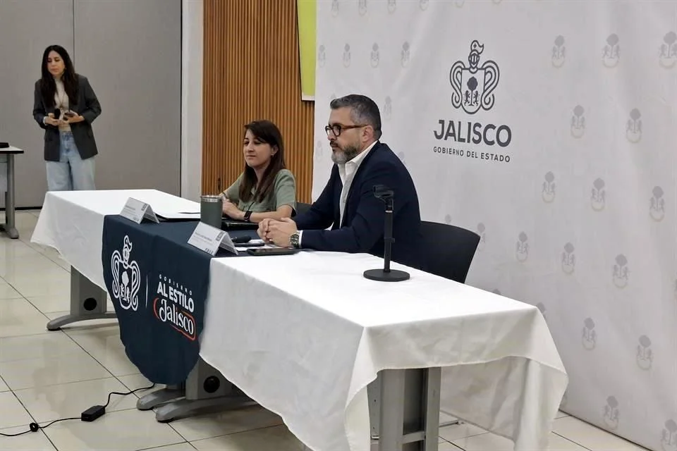 Contaminan hasta 6 veces más autos que no pasan verificación