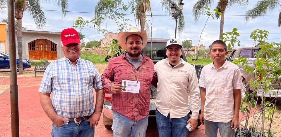 En Tenamaxtlán suman acciones a favor de las áreas verdes