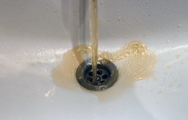 Reportan afectaciones por mala calidad del agua en Tlaquepaque