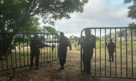 Vecinos de San Isidro continúan protesta y denuncian trabajos en el predio