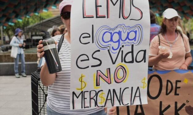 Megamarcha por el Agua exige transparencia al Gobierno de Jalisco y rechaza privatización del SIAPA