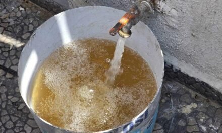 SIAPA afirma que el agua amarillenta no necesariamente está contaminada