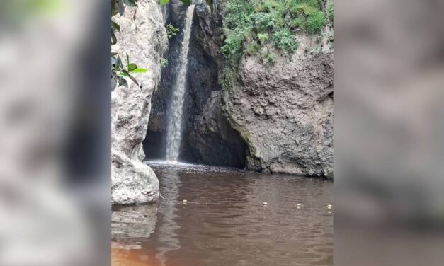 Evidencian polución y desdén de Profepa en las cascadas de Huaxtla 