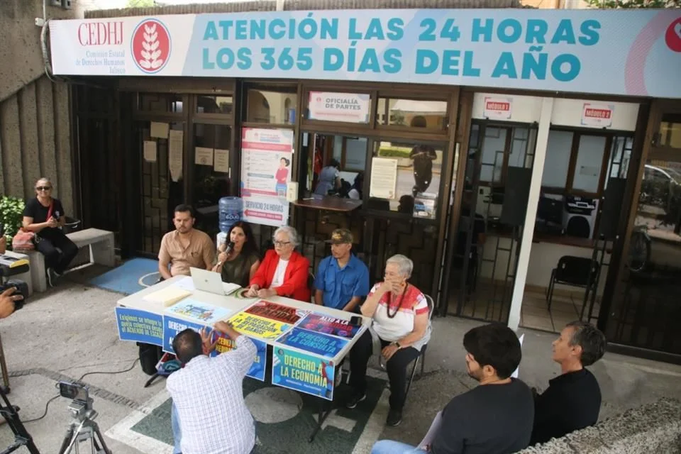 Reclaman por agua sucia ante CEDHJ y Fiscalía Anticorrupción