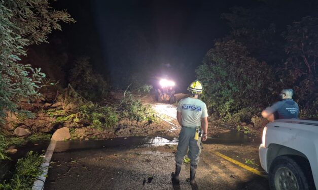 Tras crecida de arroyo en Talpa, reportan desaparición de una familia