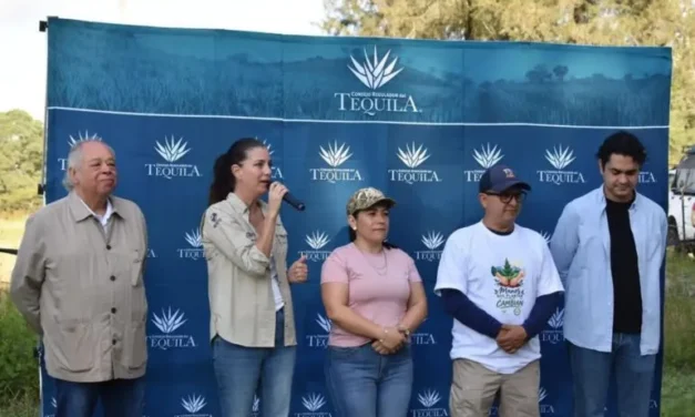 Agroindustria tequilera participa en reforestación en el Bosque La Primavera