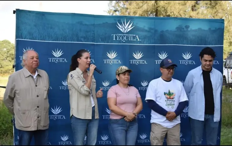 Agroindustria tequilera participa en reforestación en el Bosque La Primavera