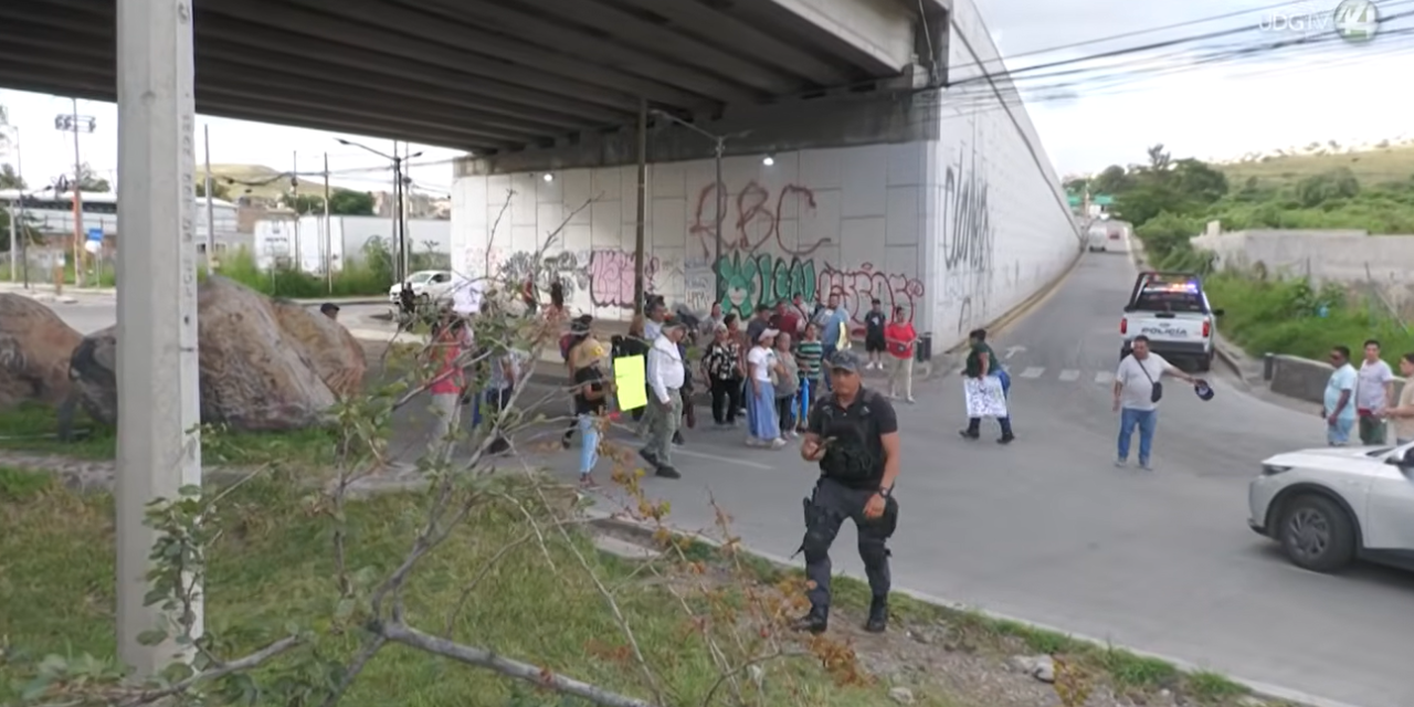Atribuye Gobierno de Jalisco los bloqueos por agua sucia a descargas irregulares en presa Las Pintas