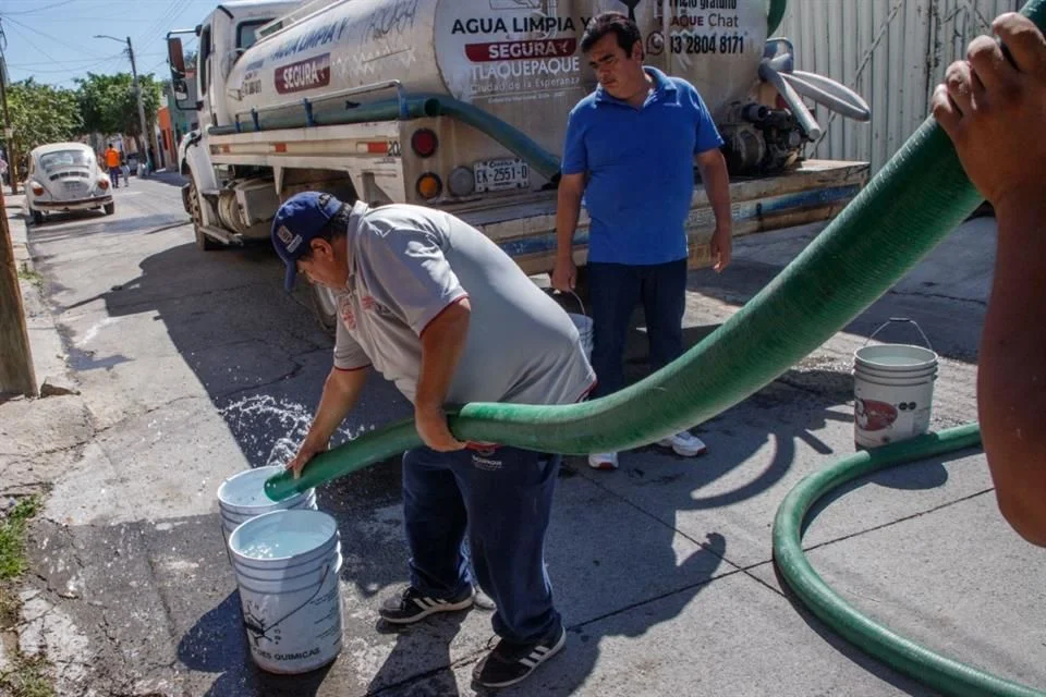 Suman más de 20 días sin agua en Tlaquepaque Centro